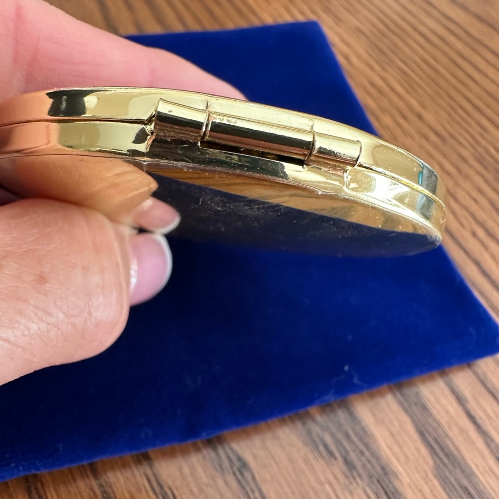Monet Gold and Black Bee Compact Mirror - Picture 7 of 9